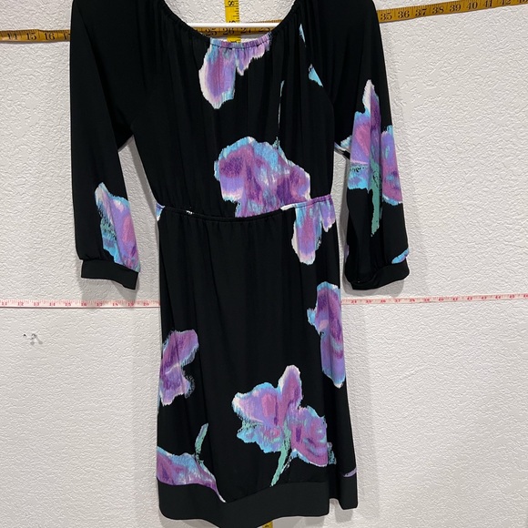 Dress size small - Picture 4 of 5
